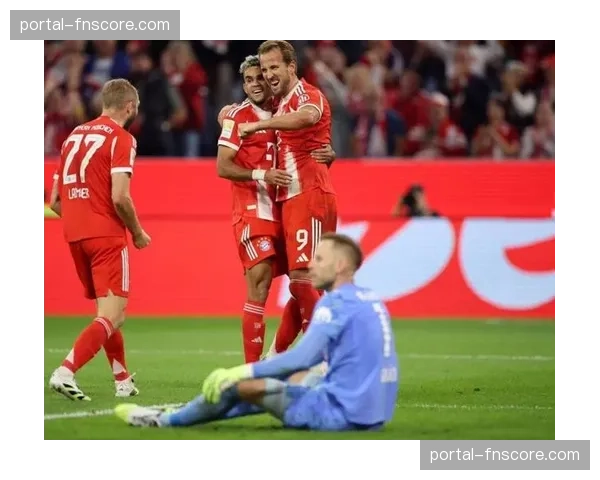 拜仁夺冠夜球迷场外冲突，警方介入维持秩序